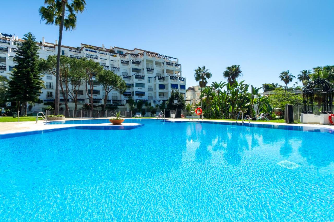 Marbella Banus Suites - Bird Of Paradise Playas Del Duque Banus Suite Apartment Exterior photo